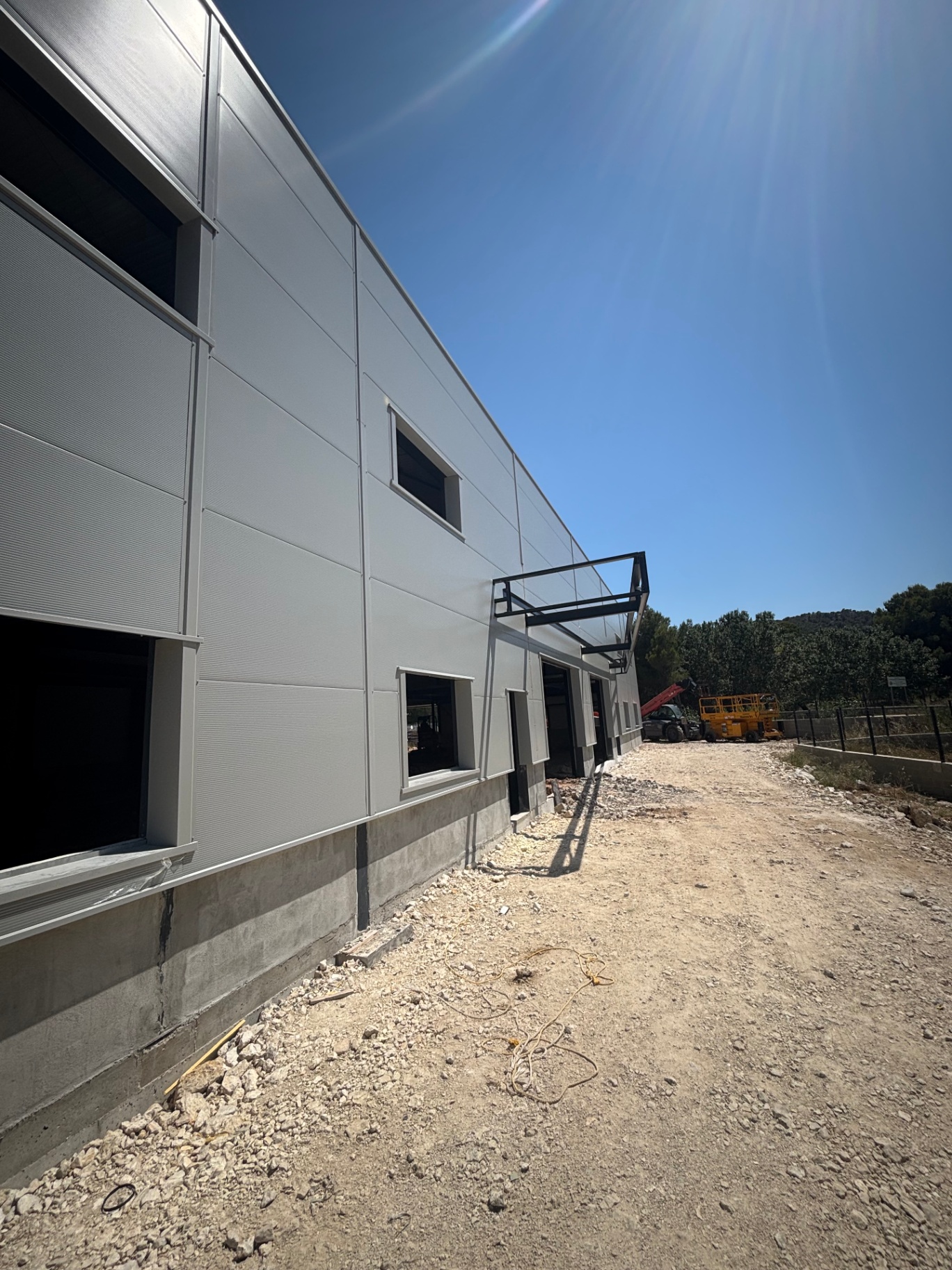 Bardage double peau — Bâtiment industriel